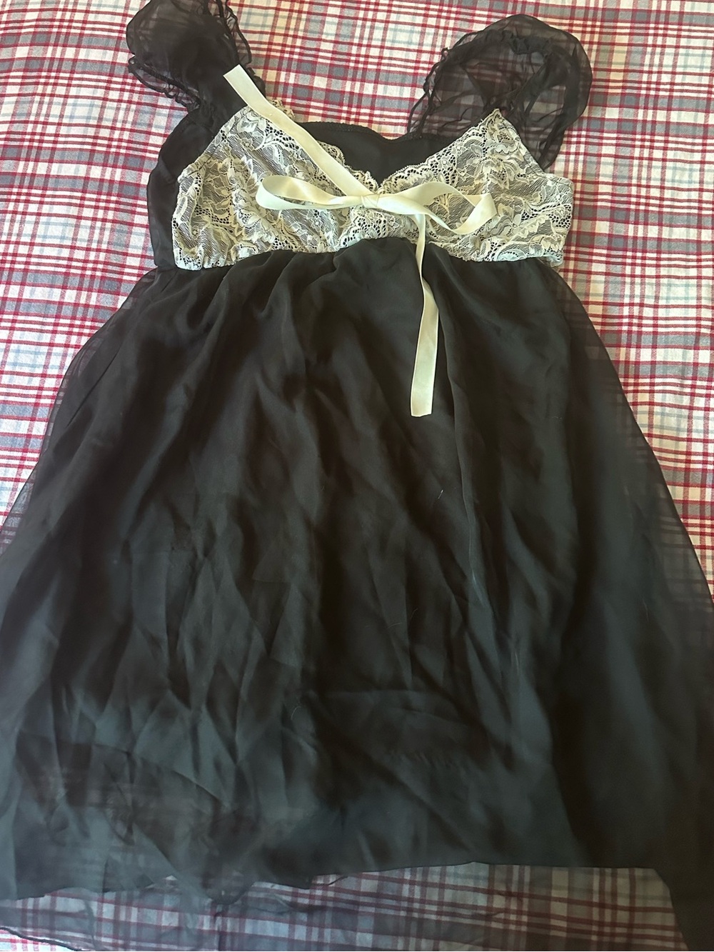 ROMWE Black Sheer Babydoll Chemise with Cream Lace and Ribbon